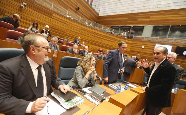 Los consejeros, durante el pleno de esta semana.