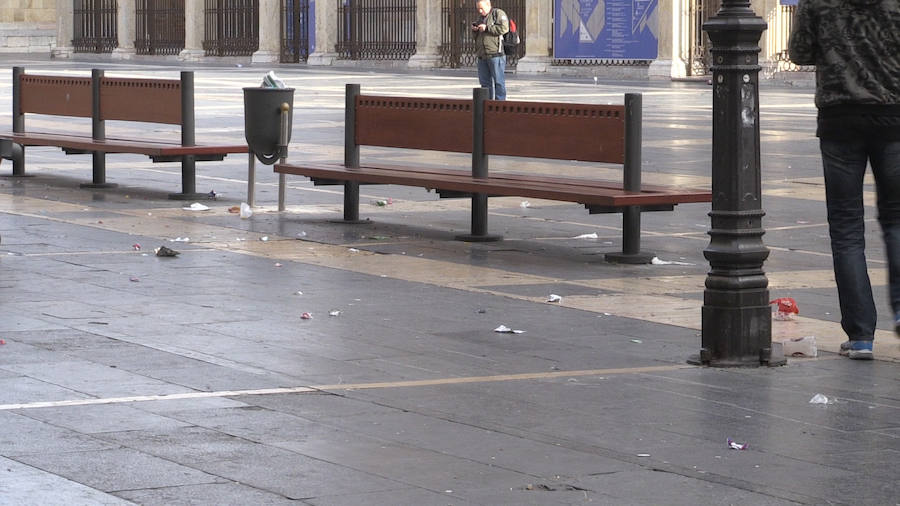 Fotos: La limpieza no madruga en León