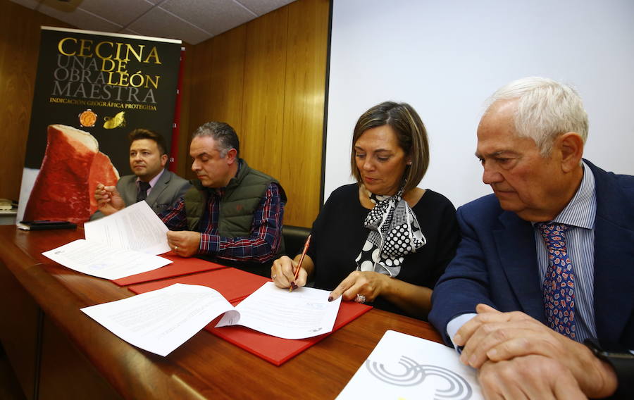 Fotos: Convenio de colaboración entre la Consejería de Agricultura y la IGP Cecina de León