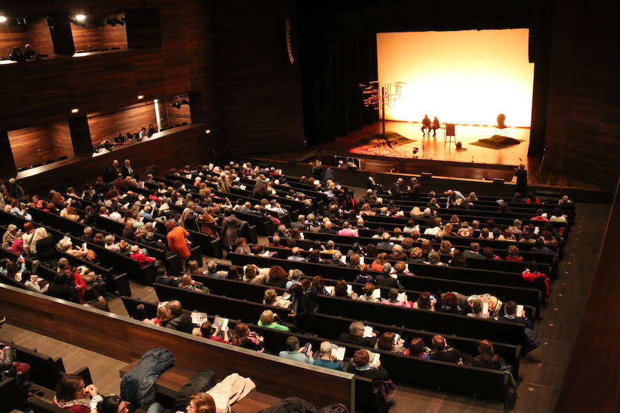 leonoticias vive el estreno mundial de 'La casa imaginaria' en el Auditorio Ciudad de León.