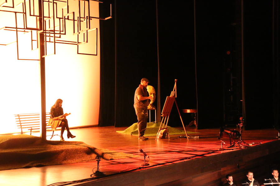 leonoticias vive el estreno mundial de 'La casa imaginaria' en el Auditorio Ciudad de León.