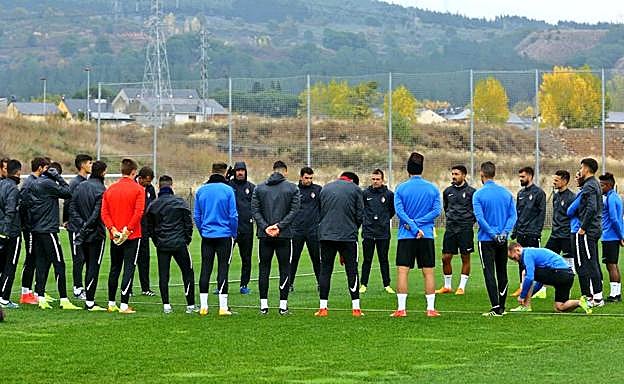 Entrenamiento de la Ponferradina.