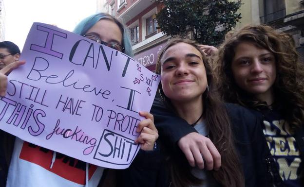 Algunas manifestantes en la concentración de Ponferrada.