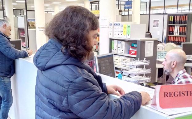 IU San Andrés en el momento de registrar su moción.