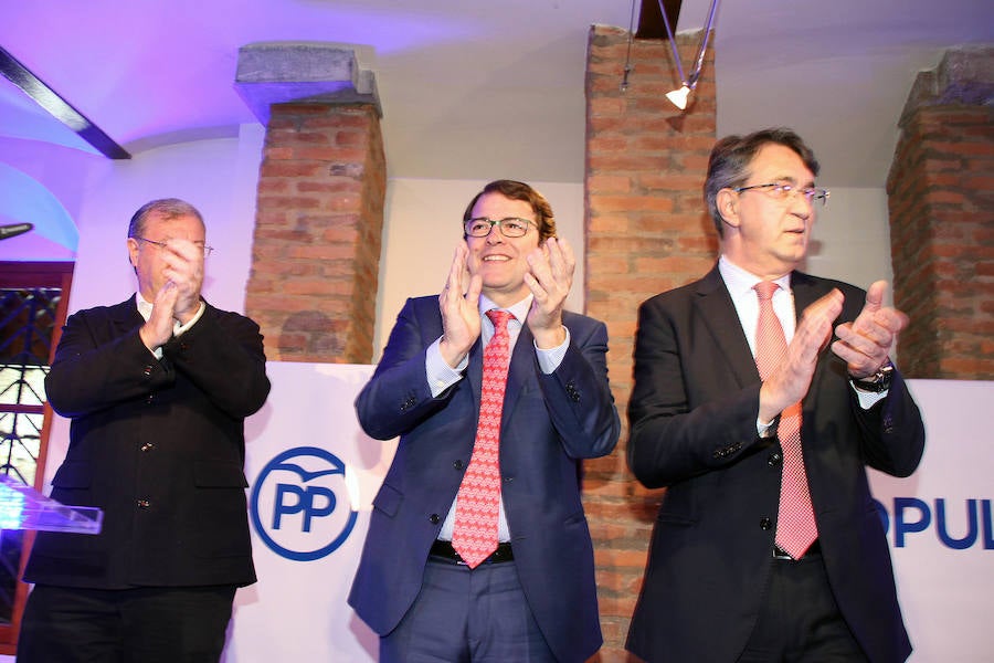 Fotos: La Junta directiva del PP en León se reúne en Botines