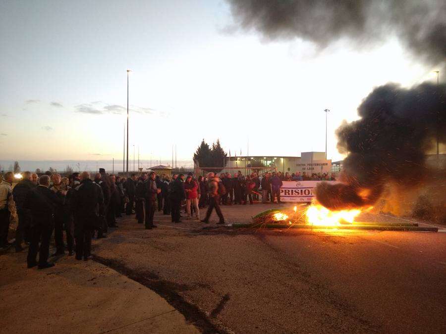 Fotos: Inicio de la huelga en la prisión de Villahierro