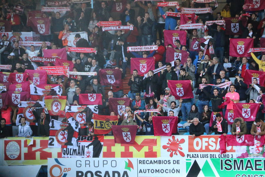 Fotos: Ambiente en las gradas de El Toralín