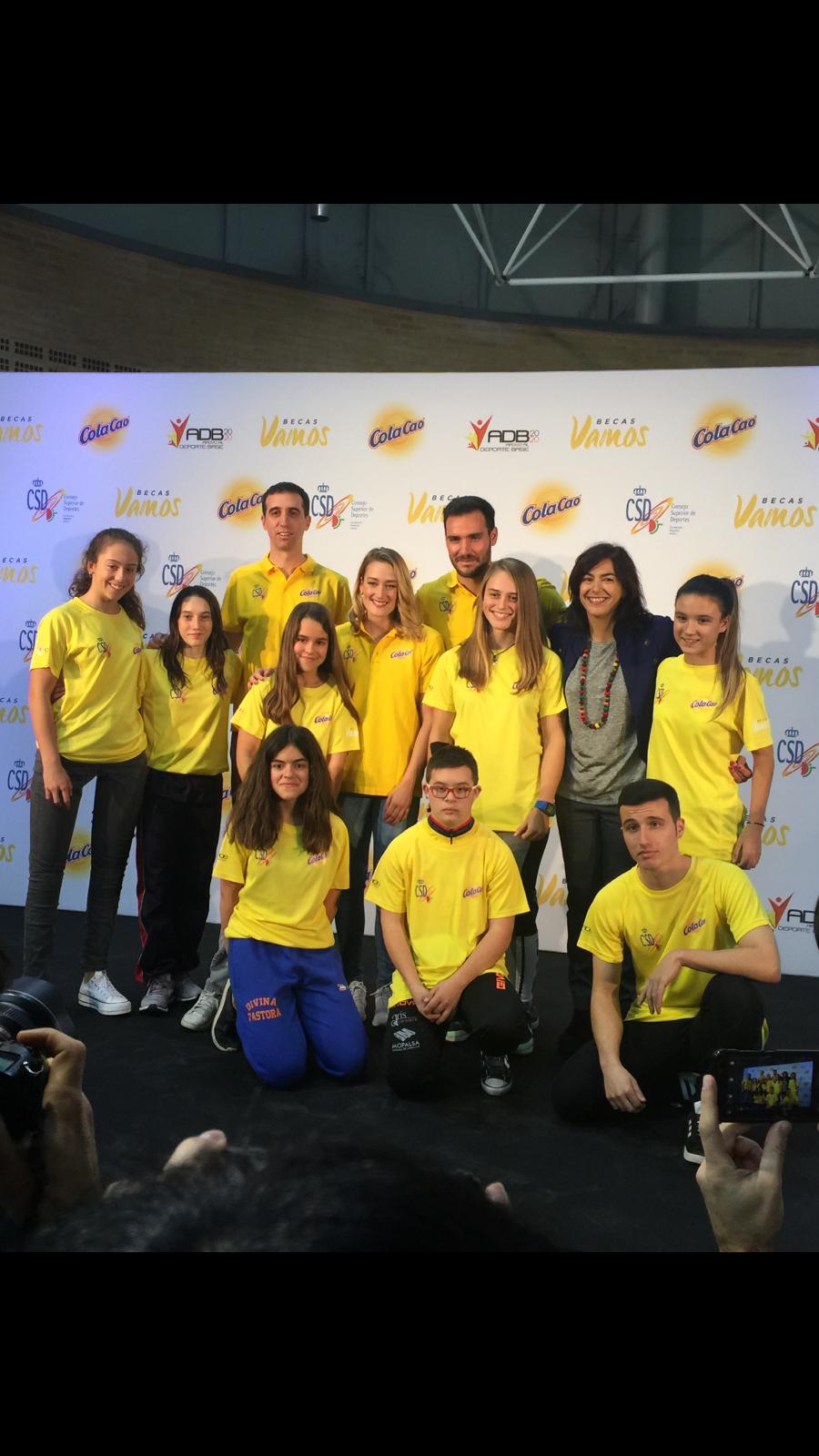 Las Becas Vamos de ColaCao y el CSD para fomentar del deporte premian el empeño personal de María Martín Granizo y su club, Leitariegos