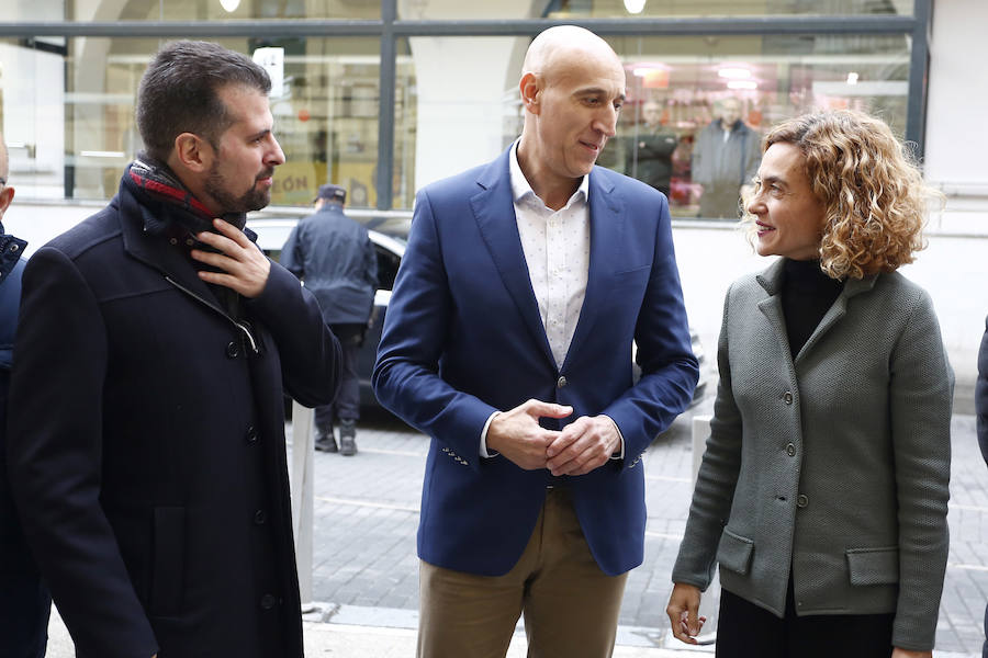 Fotos: La ministra Meritxell Batet presenta a José Antonio Diez como candidato a la Alcaldía de León