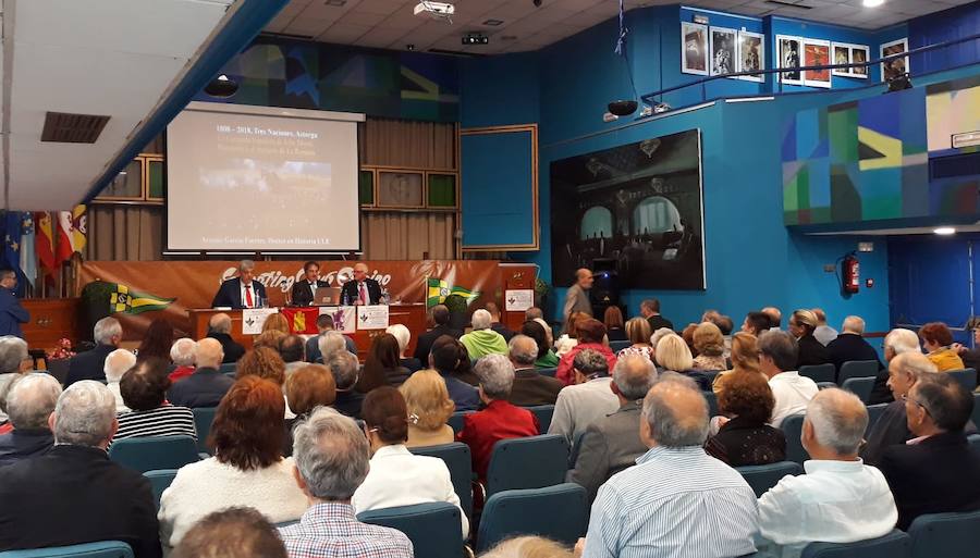 Fotos: XIX Quincena Cultural de la Casa León en La Coruña