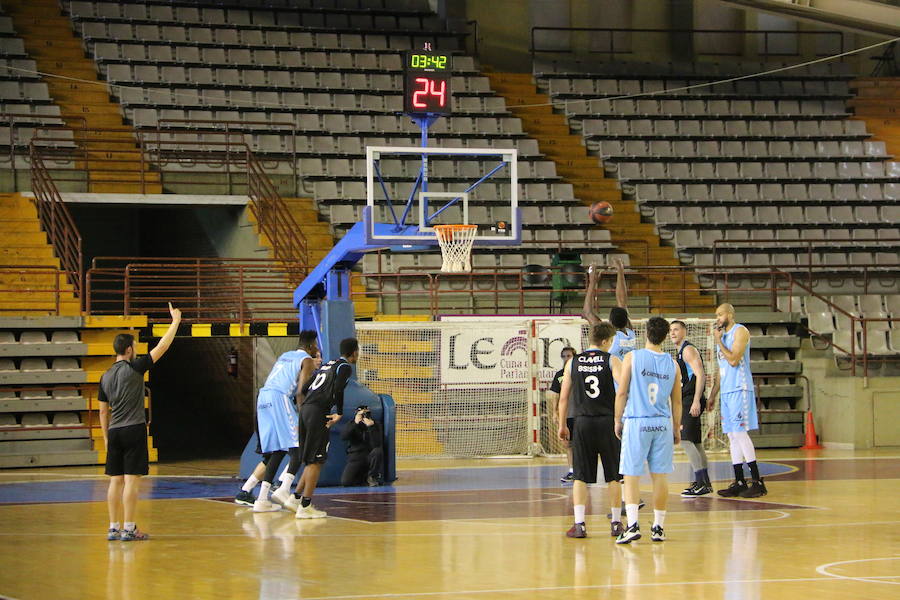 Fotos: Entrenamiento de dos equipos ACB en León