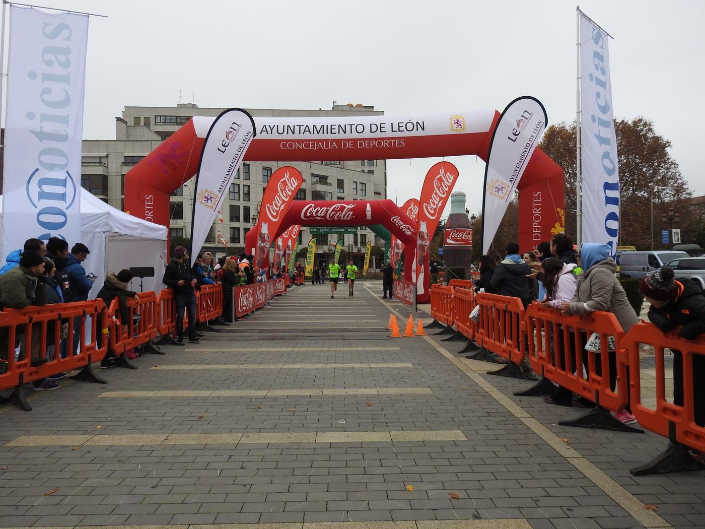 Fotos: Las mejores imágenes de la Carrera de las Empresas (III)