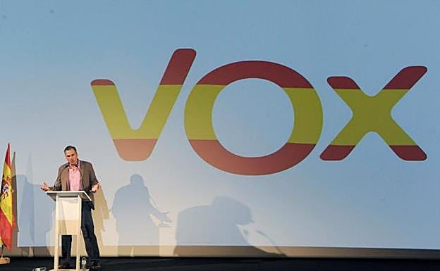 Javier Ortega Smith, secretario general de Vox, durante un mitin.