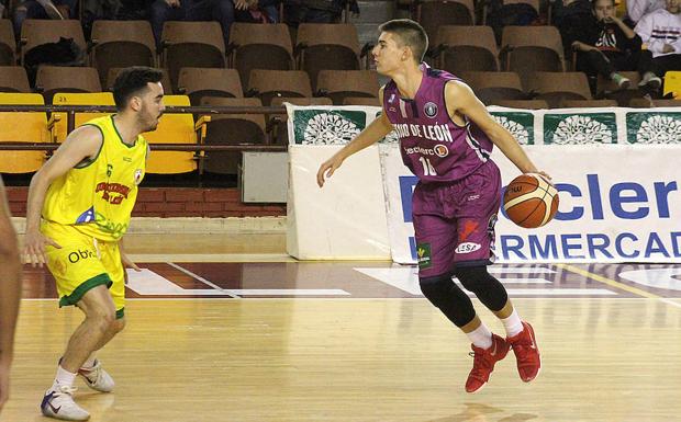 Acción de juego de un partido de Reino de León.