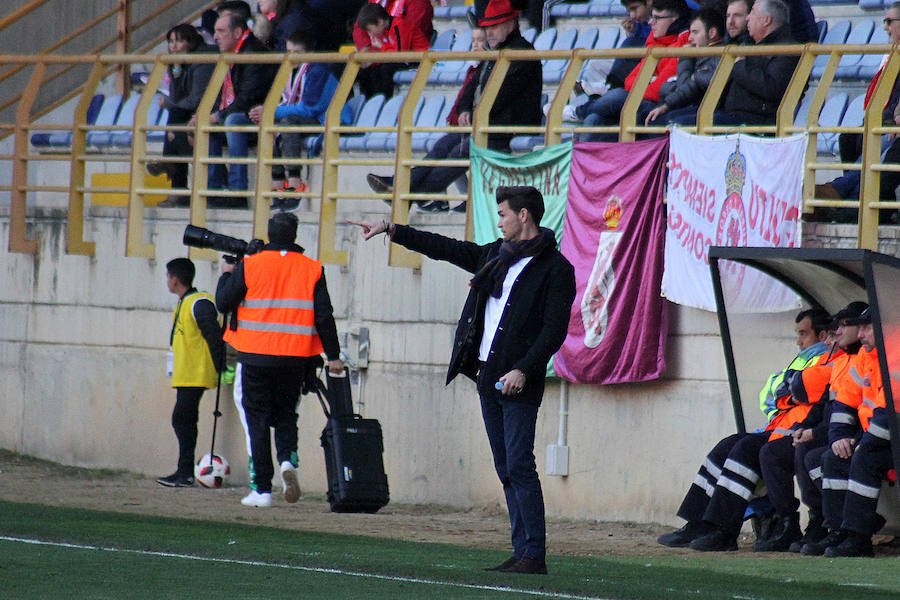 Fotos: Las imágenes del partido entre la Cultural y el Guijuelo