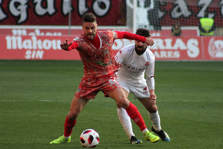 Fotos: Las imágenes del partido entre la Cultural y el Guijuelo