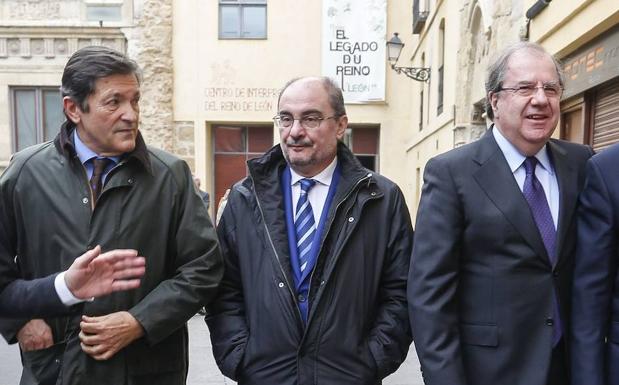 Javier Fernández, Javier Lambán y Juan Vicente Herrera, el pasado mes de febrero en León