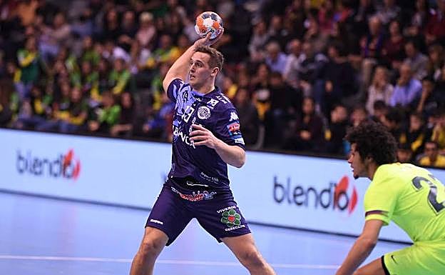 Ligetvari, en una acción del partido.