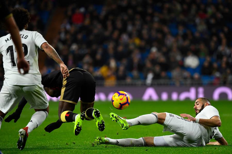 Las mejores imágenes del partido entre el Real MAdrid y el Rayo Vallecano, correspondiente a la 16ª jornada de Liga. 