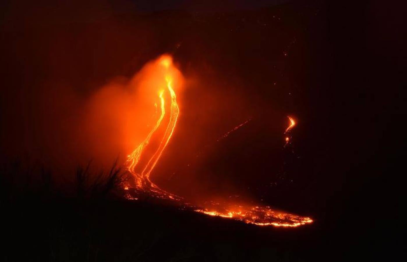 El presidente de la región italiana declara el estado de calamidad después del terremoto de 4,8 grados vinculado a la erupción del volcán