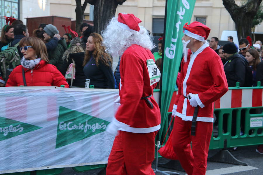 Fotos: La San Silvestre popular vuelve a llenar León de diversión