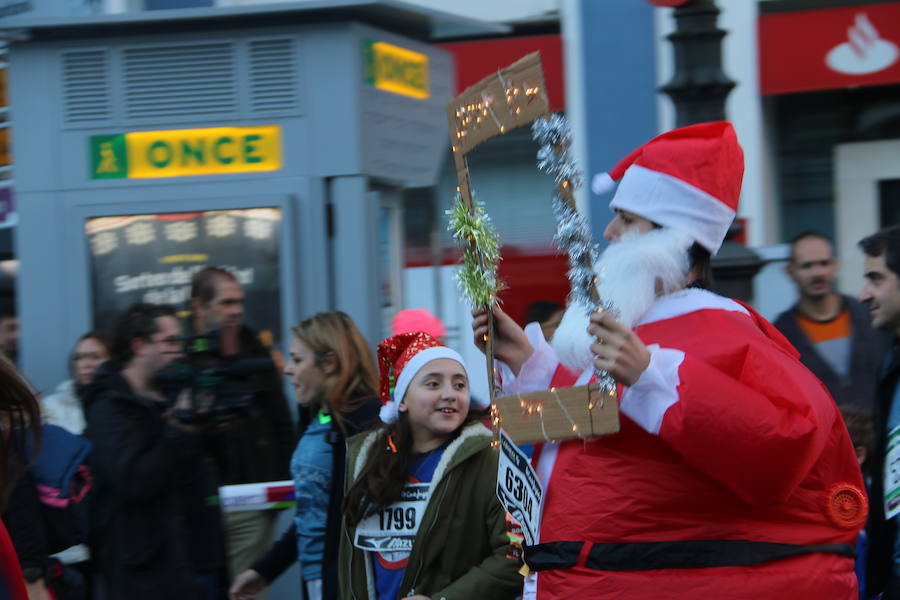 Fotos: La San Silvestre popular vuelve a llenar León de diversión