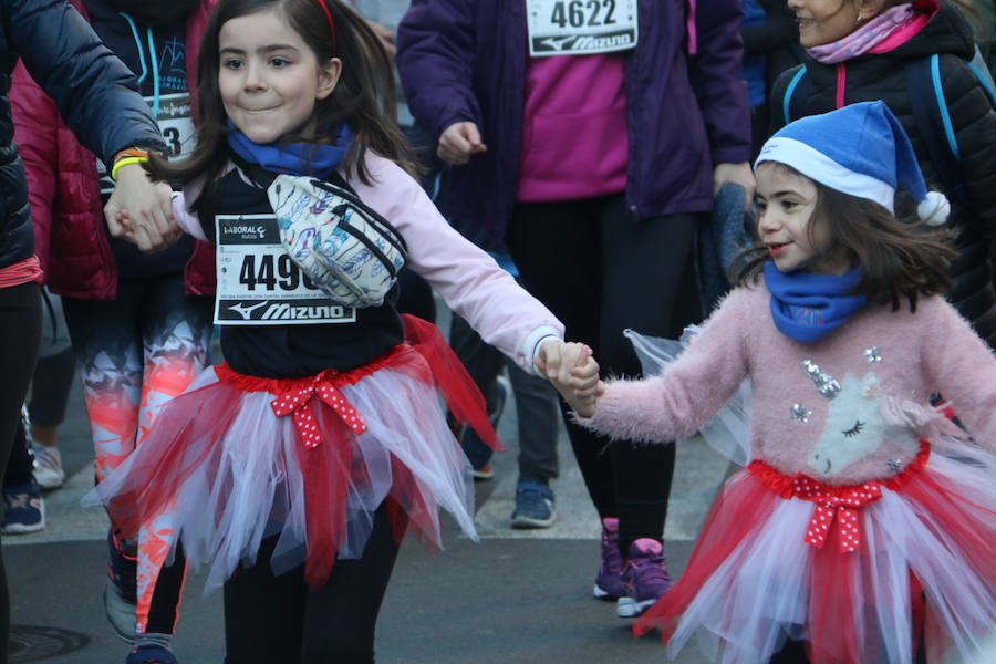 Fotos: La San Silvestre popular vuelve a llenar León de diversión