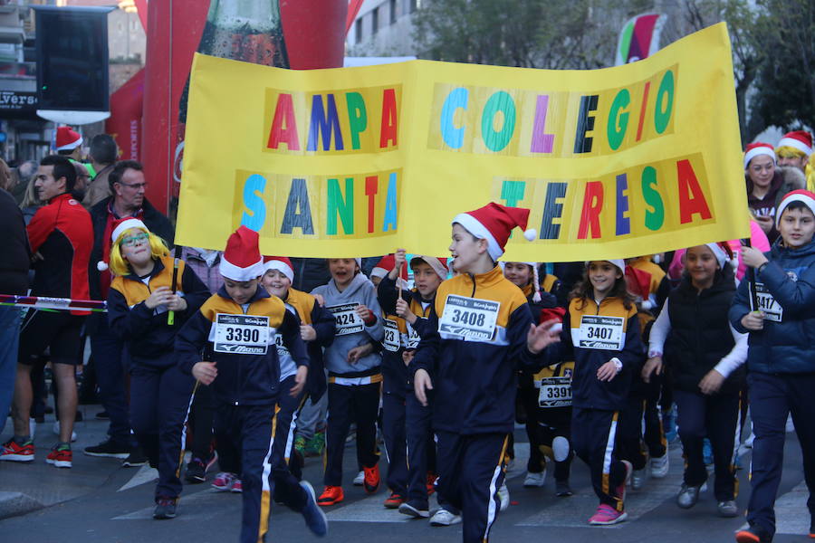 Fotos: La San Silvestre popular vuelve a llenar León de diversión