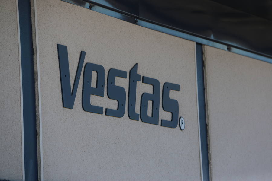 Desde el 1 de enero de 2019 la multinacional danesa Vestas no tiene relación con la provincia de León, a pesar de ello su nombre sigue presente en la factoría de Villadangos del Páramo