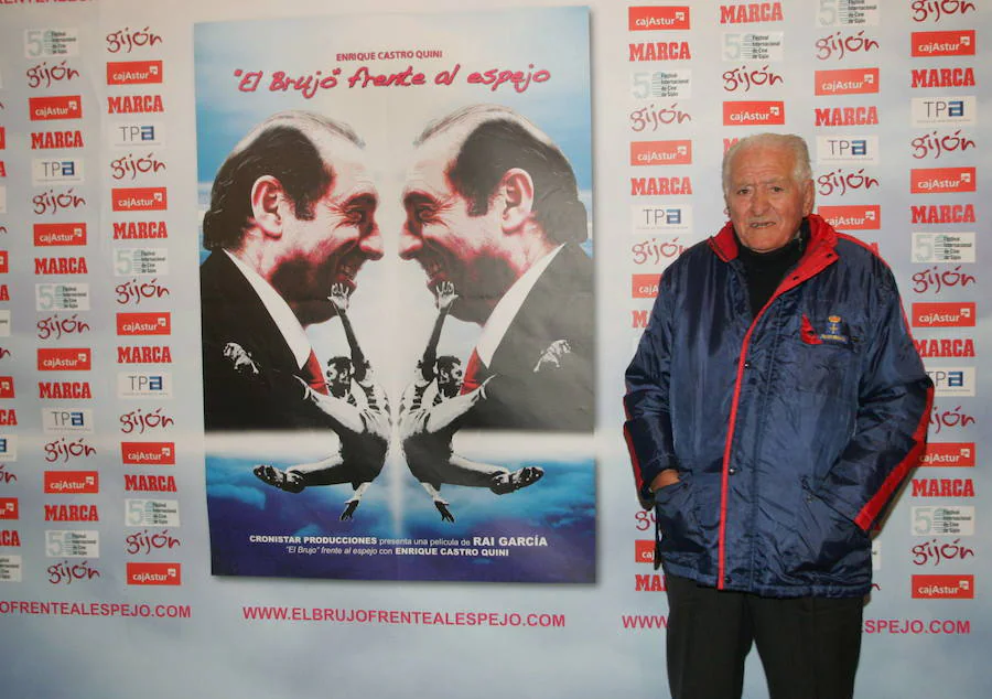 Autor de la icónica imagen de El Brujo, Puche pasó por la División Azul y fue boxeador antes de dedicarse a la fotografía. 