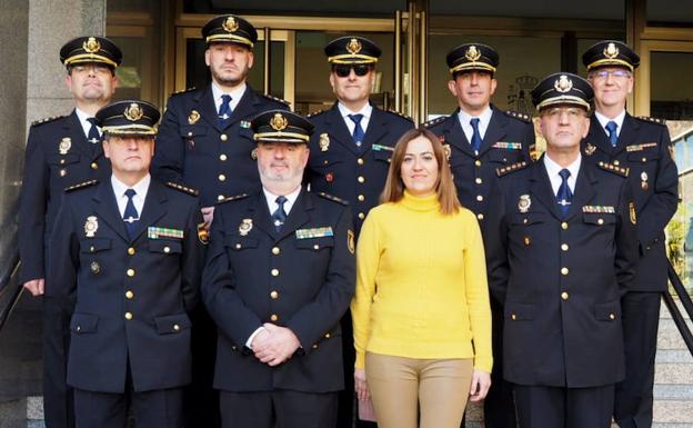 Virgnia Barcones recibe a los nuevos comisarios jefes provinciales de León y Salamanca y a los nuevos responsables de Policía Judicial y de Seguridad Ciudadana de la Comisaría de Valladolid.