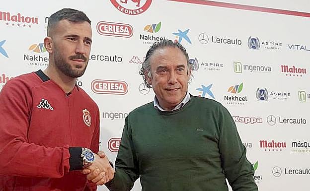 Felipe Llamazares, en la presentación de Dioni.