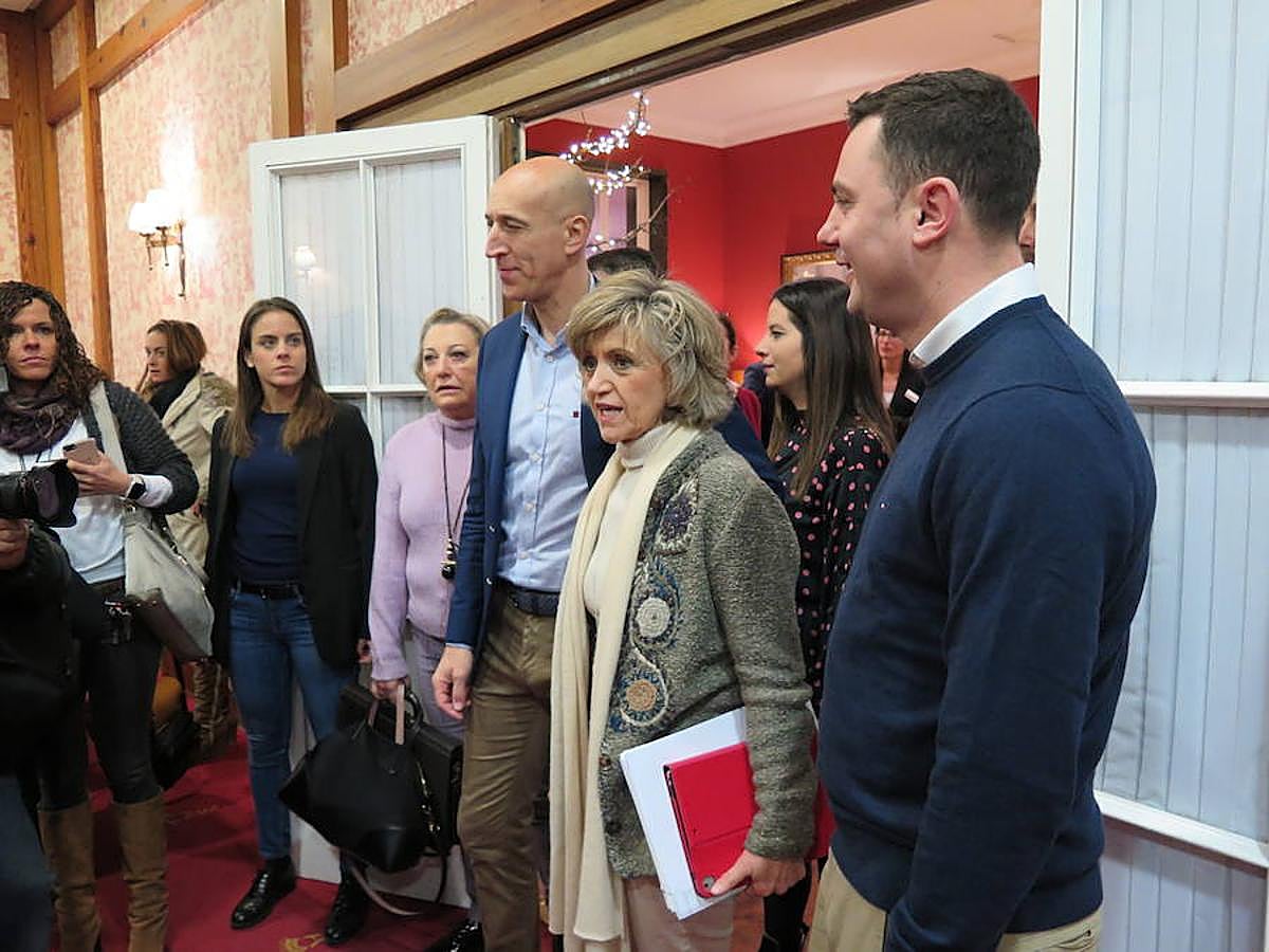 Fotos: La ministra de Sanidad, María Luisa Carcedo, en León