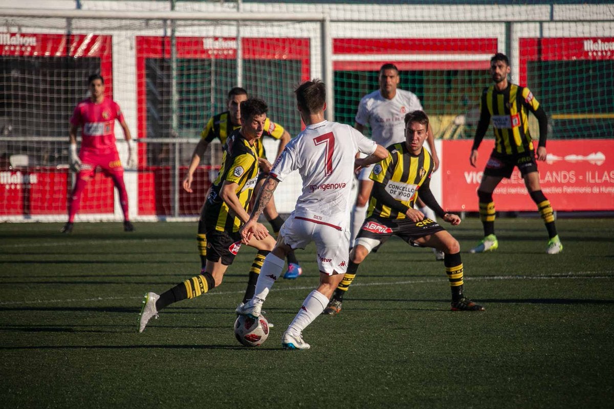 Fotos: Partido entre el Rápido de Bouzas y la Cultural