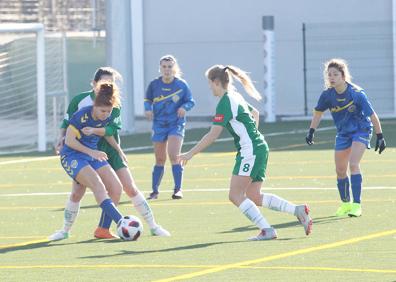 Imagen secundaria 1 - Varios detalles del partido. 