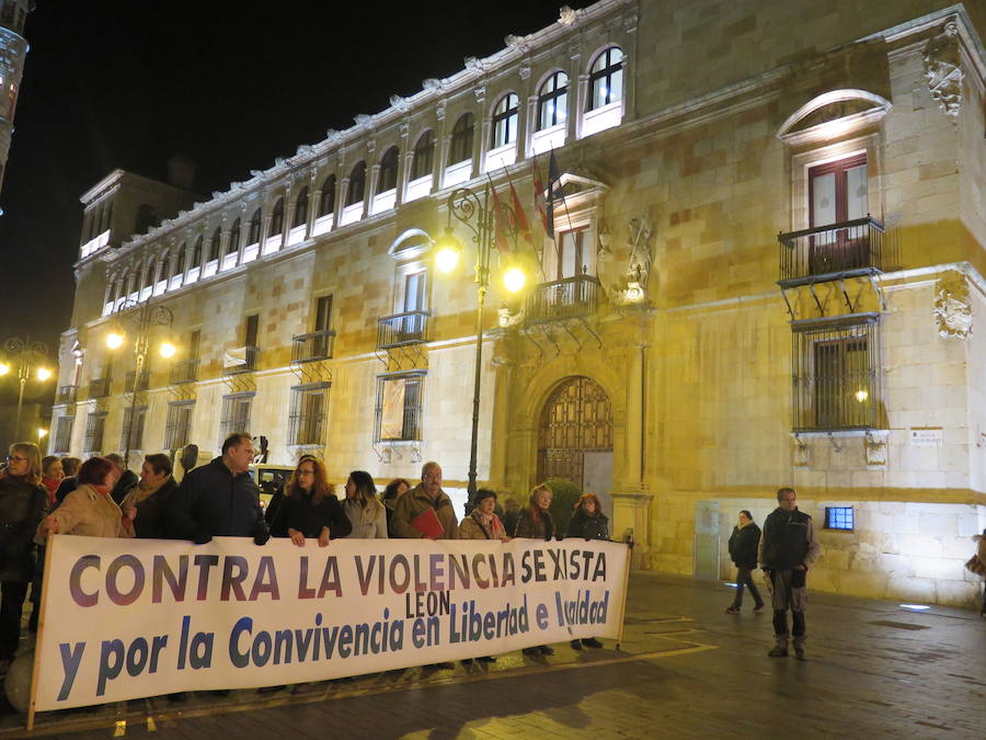 Fotos: Convocatoria de los Lunes Sin Sol