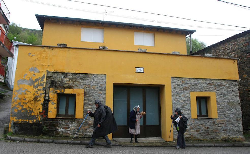 El municipio de Trabadelo, uno de los que ganaron población en 2017, es paso del Camino de Santiago.