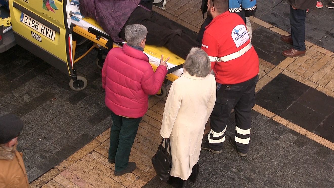 El suelo de la principal arteria peatonal de la ciudad vuelve a ser sumamente deslizante pese al tratamiento al que fue sometida en enero de 2018