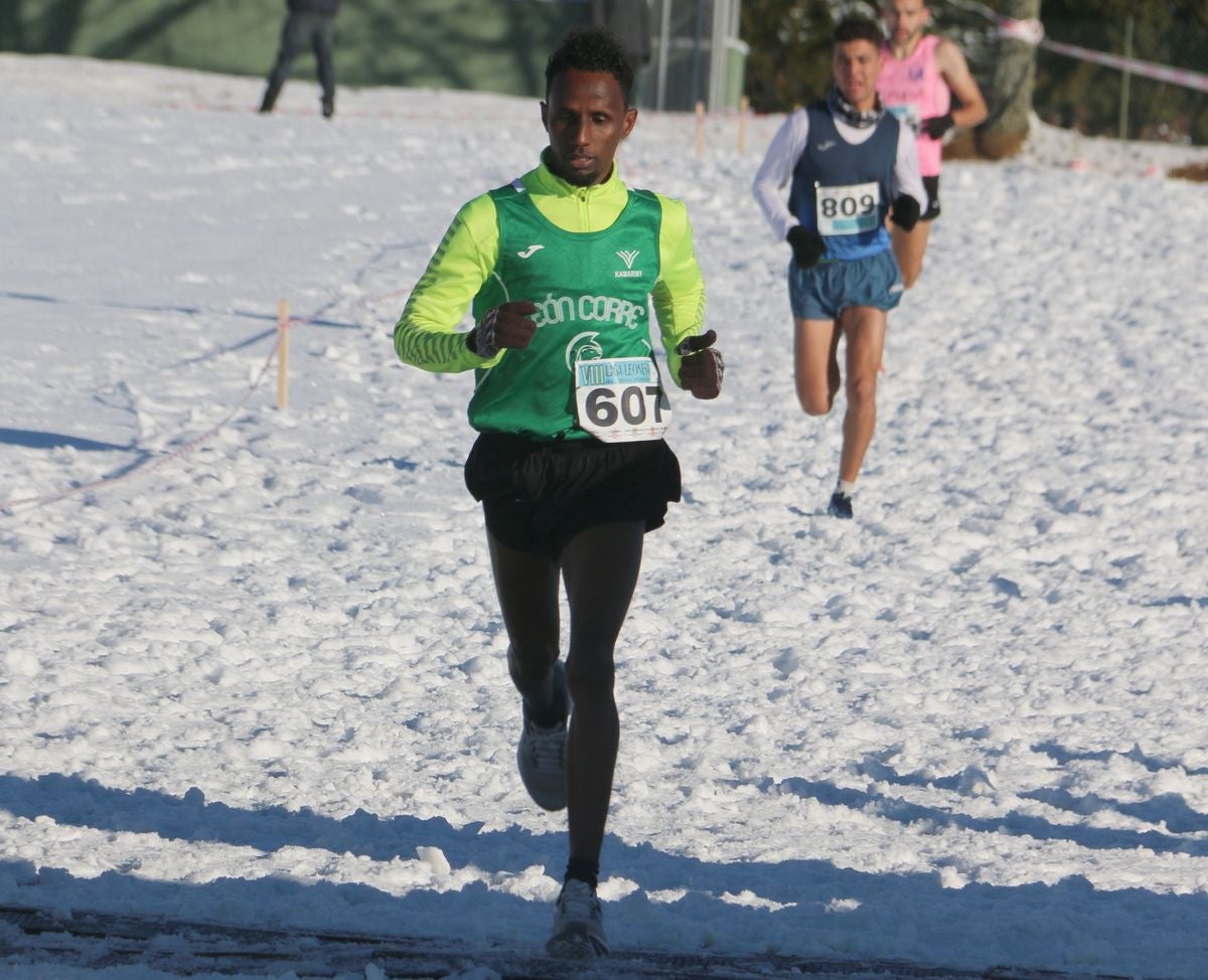 Fotos: Las imágenes del cross popular de San Miguel del Camino