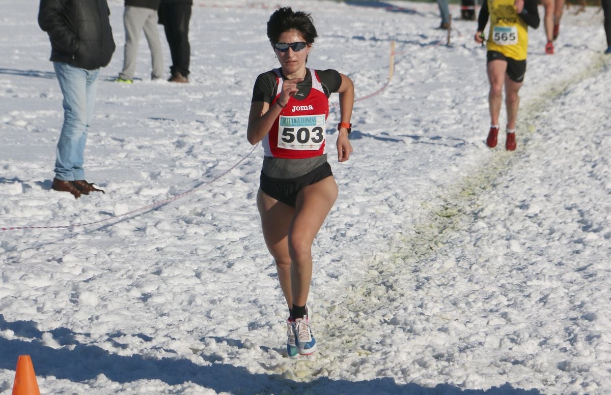 Fotos: Las imágenes del cross popular de San Miguel del Camino