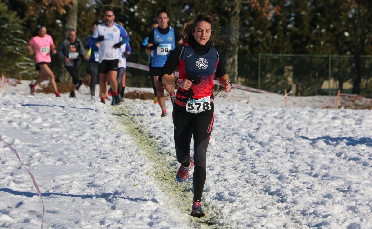 Fotos: Las imágenes del cross popular de San Miguel del Camino