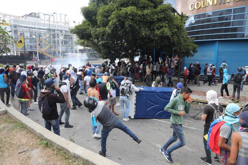 Fotos: Enfrentamientos en Venezuela tras la autoproclamación de Juan Guaidó