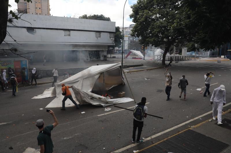 Fotos: Enfrentamientos en Venezuela tras la autoproclamación de Juan Guaidó