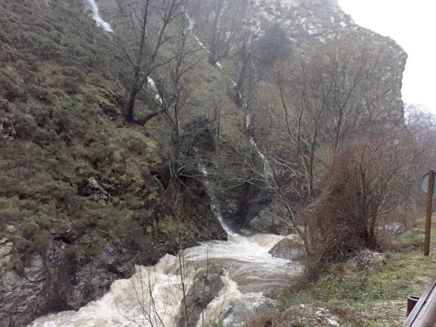 Fotos: La riada sorprende al valle de Valdeón