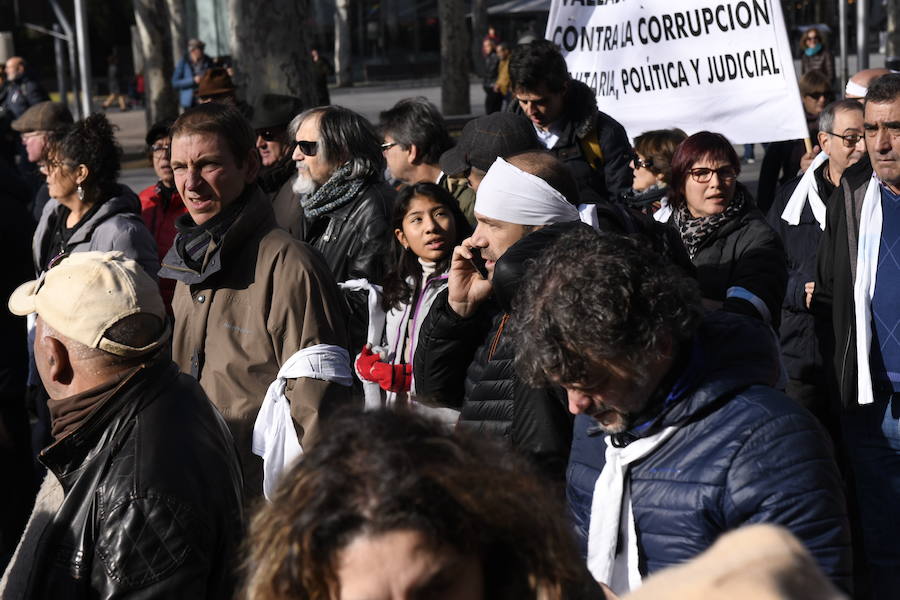 Fotos: Manifestación en Valladolid en defensa de la sanidad pública de Castilla y León