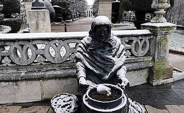 Nieve en las calles de la capital burgalesa.