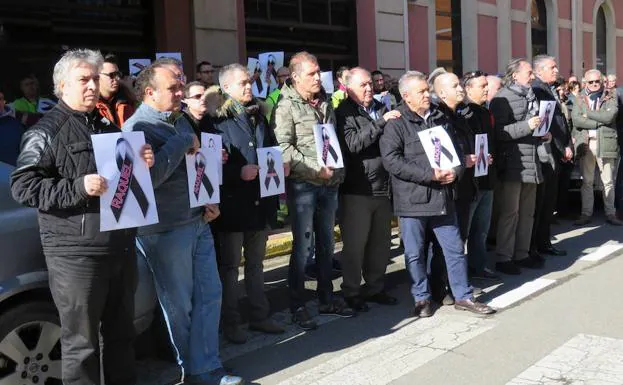 Galería. León se concentra para recordar a Raquel.