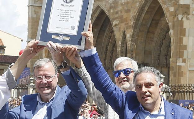 José Luis Nieto, a la derecha de la imagen, será el candidato popular en Astorga.