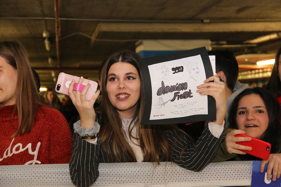 Tras el rotundo éxito de las primeras firmas de discos, los exconcursantes Marta, Noelia, Alfonso y Damion de esta edición vuelven a la carretera para recorrer toda la geografía española y así ha sido su visita León