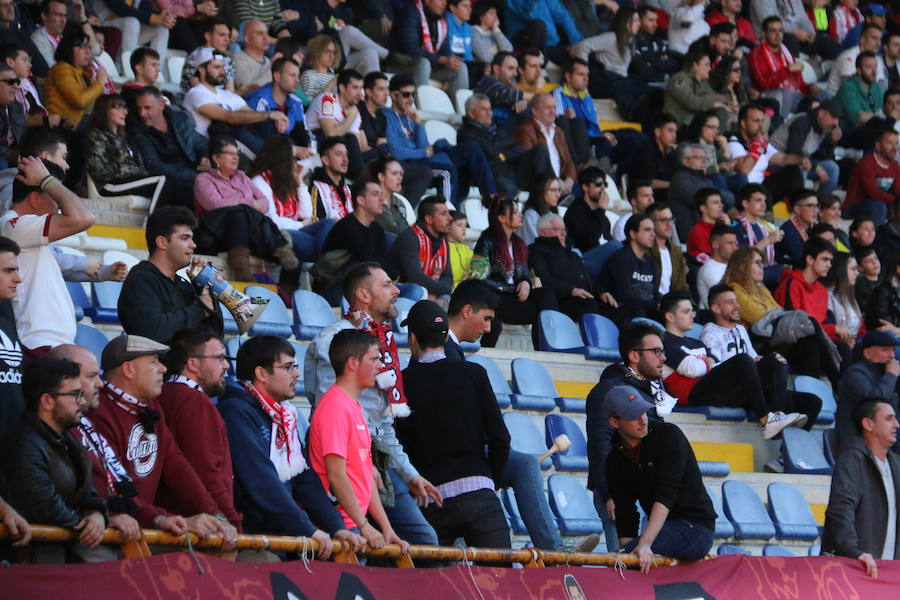 El equipo leonés se deshace con facilidad del Unión Adarve gracias a los goles de Saúl, Aridane y Yeray | Los hombres de Aira logran completar uno de sus mejores partidos y dejan la portería a cero, dando una alegría completa a su afición